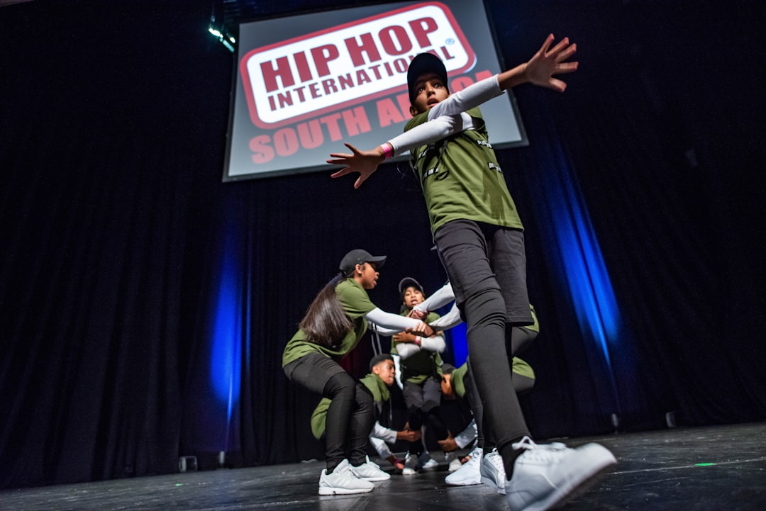 hip-hop-international-performing-on-stage-j-jr0ekfi4g