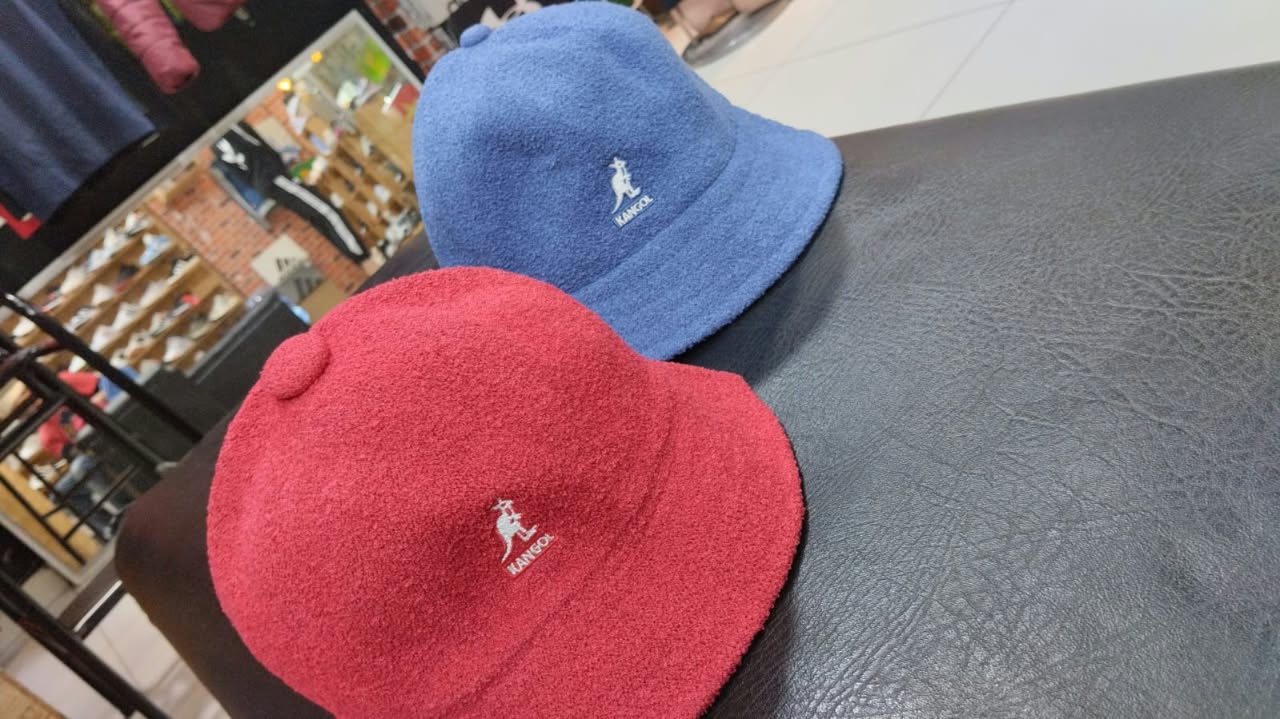 kangols rojo azuñ kangools rojo y azul